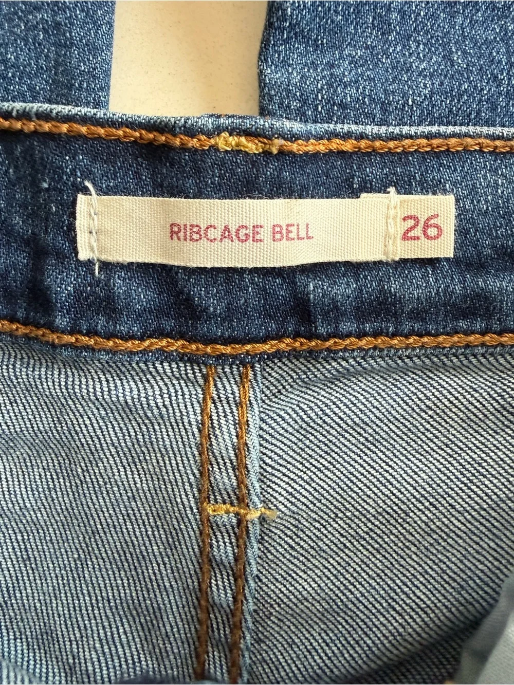 Levi’s Ribcage Bell Flare Jeans 26